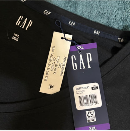 Gap tee